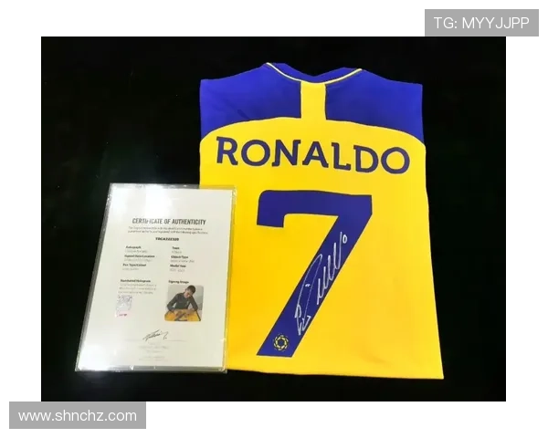 足球明星卡片签名设计创意探索与市场趋势分析