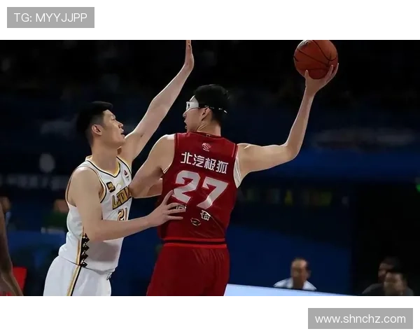 足球明星周琦的成长历程与辉煌成就全解析