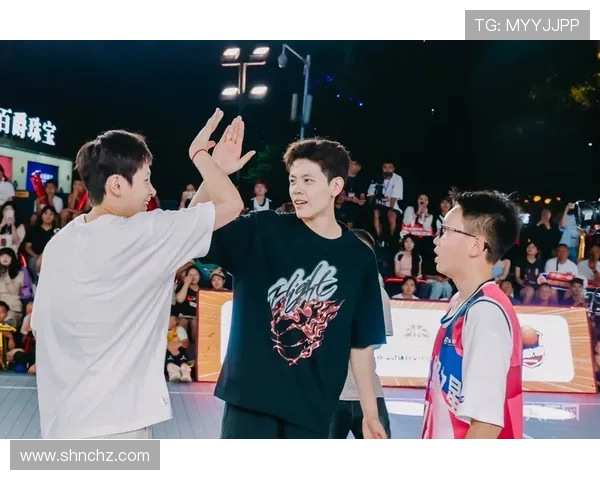 李伟专访：从青涩少年到篮球巨星的成长之路回顾