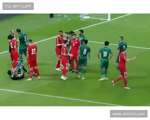 足球明星在赛场上失落的表情背后隐藏的心酸与奋斗故事